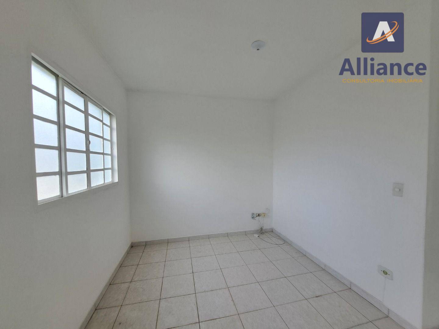 Casa de Condomínio à venda com 3 quartos, 80m² - Foto 4