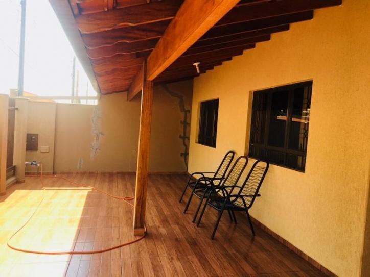 Casa à venda com 3 quartos, 200m² - Foto 3