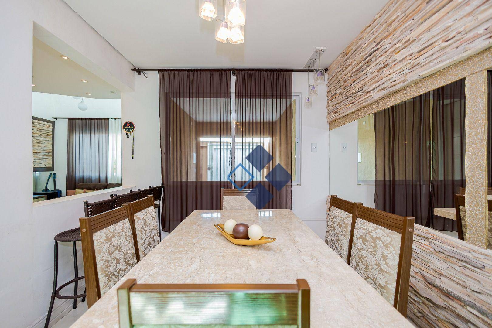 Sobrado à venda com 3 quartos, 267m² - Foto 4