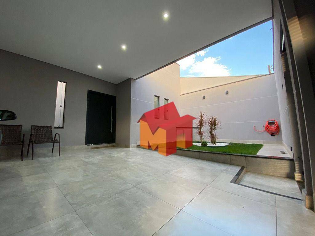 Casa à venda com 2 quartos, 189m² - Foto 2