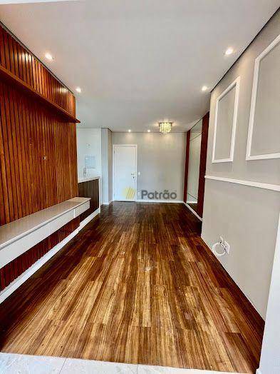 Apartamento à venda com 2 quartos, 77m² - Foto 6