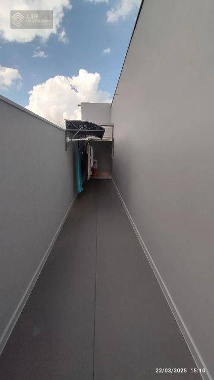 Casa à venda com 2 quartos, 70m² - Foto 7