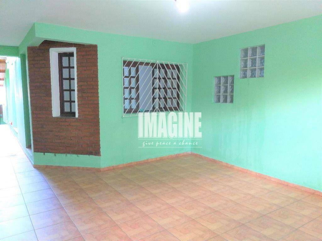 Sobrado à venda com 3 quartos, 150m² - Foto 1