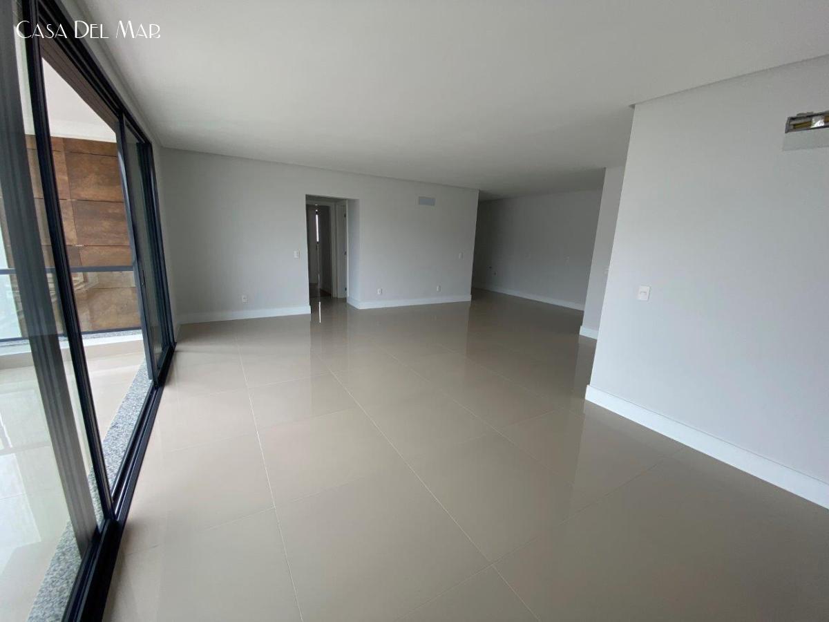 Apartamento à venda com 3 quartos, 123m² - Foto 15