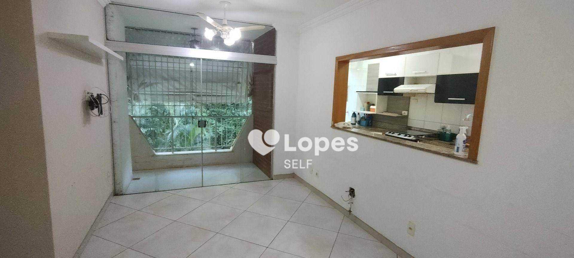 Apartamento à venda com 2 quartos, 75m² - Foto 1