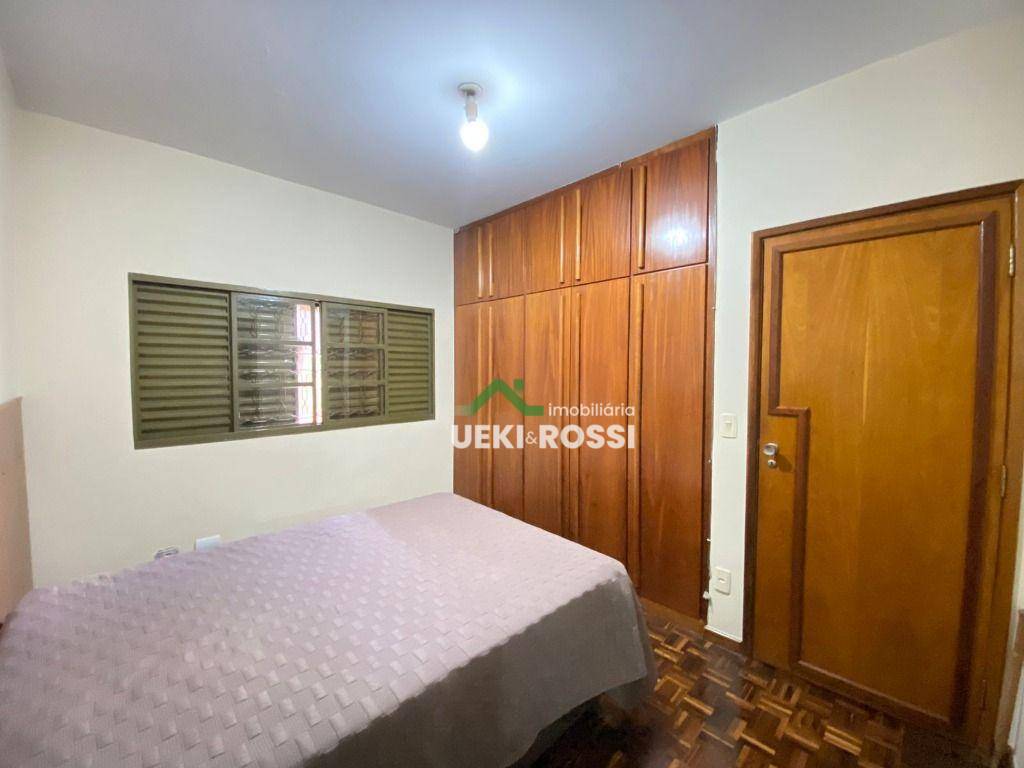 Casa à venda com 3 quartos, 181m² - Foto 16