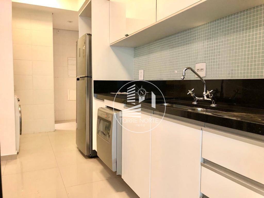 Apartamento para alugar com 2 quartos, 112m² - Foto 11