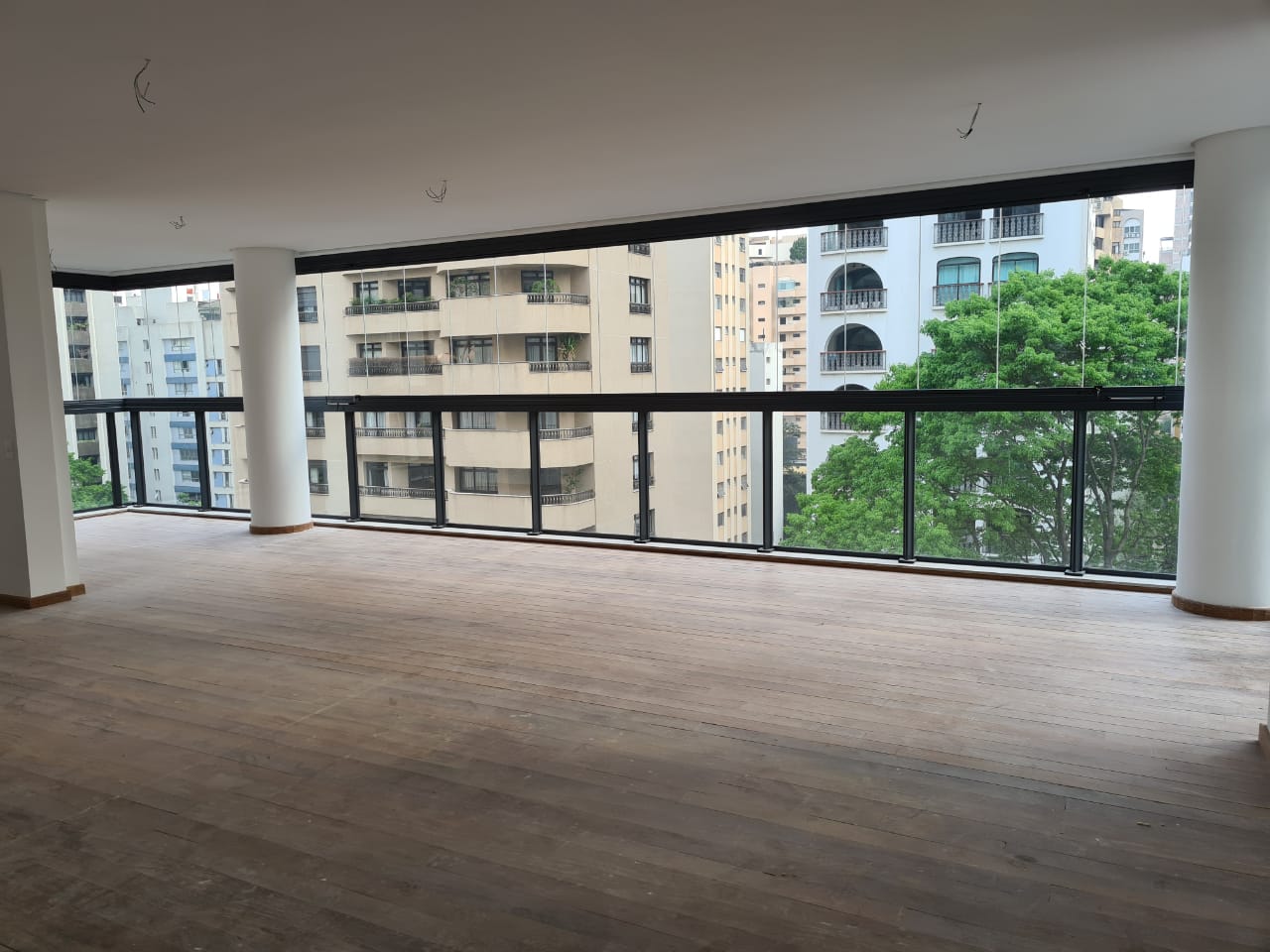 Apartamento à venda com 3 quartos, 205m² - Foto 6