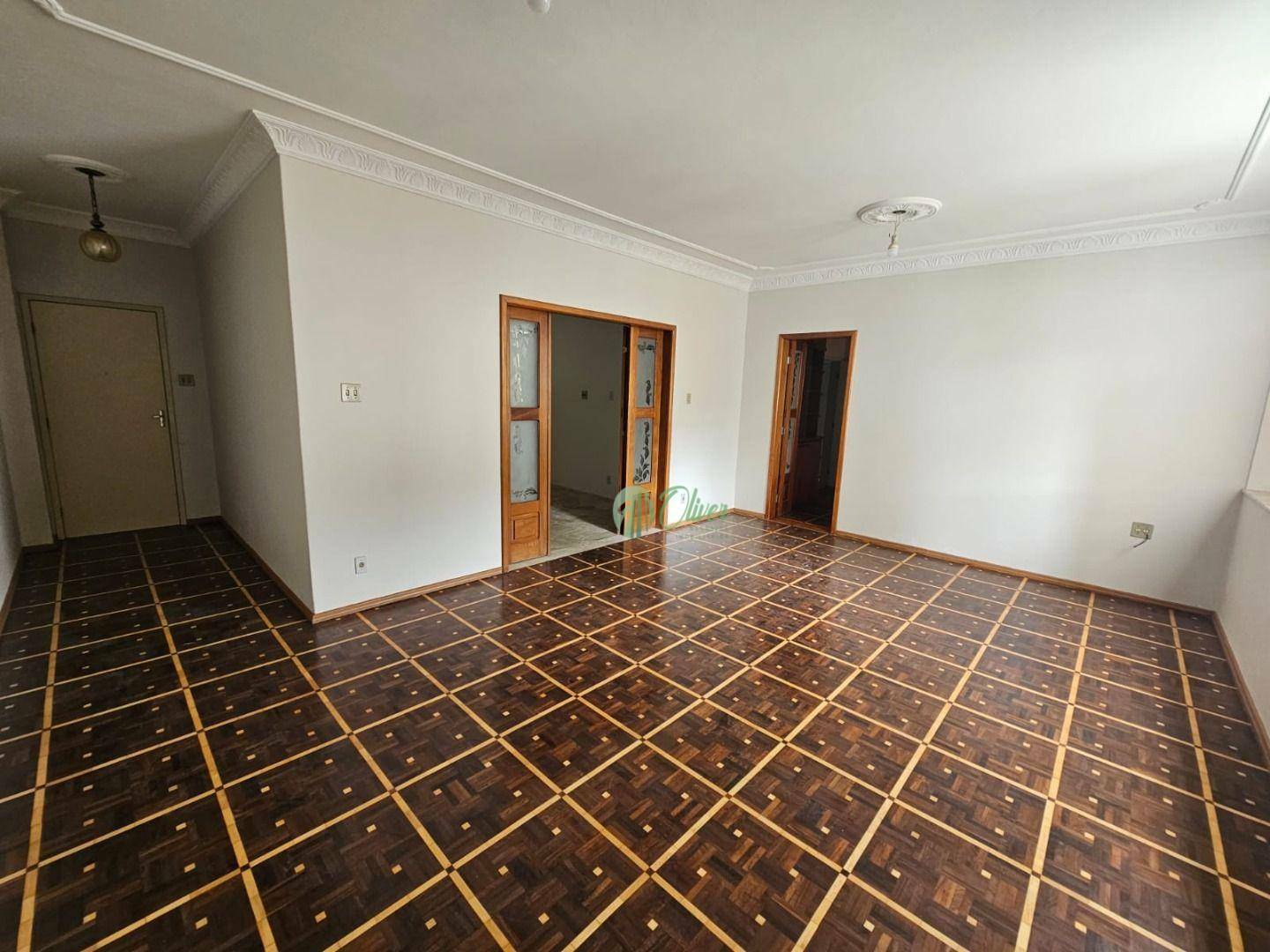 Apartamento à venda com 3 quartos, 162m² - Foto 3