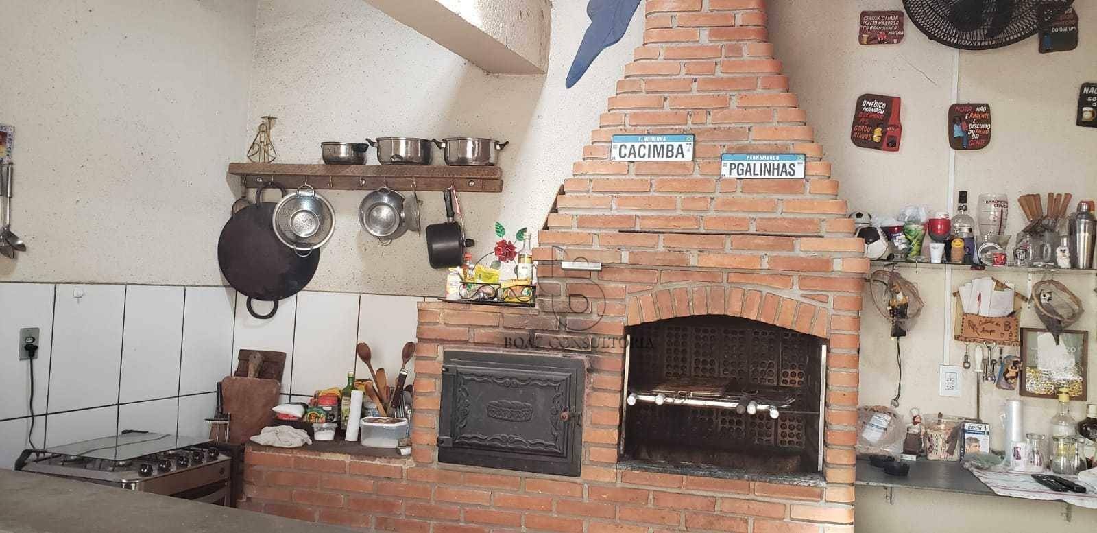 Casa à venda com 3 quartos, 150m² - Foto 2