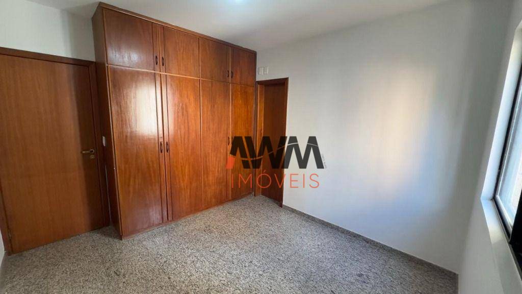 Apartamento para alugar com 4 quartos, 180m² - Foto 21