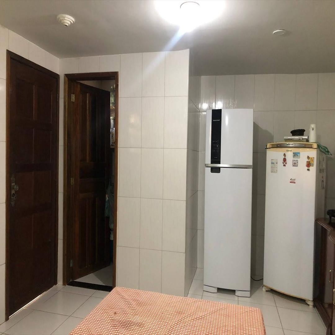 Casa à venda com 4 quartos, 600m² - Foto 5