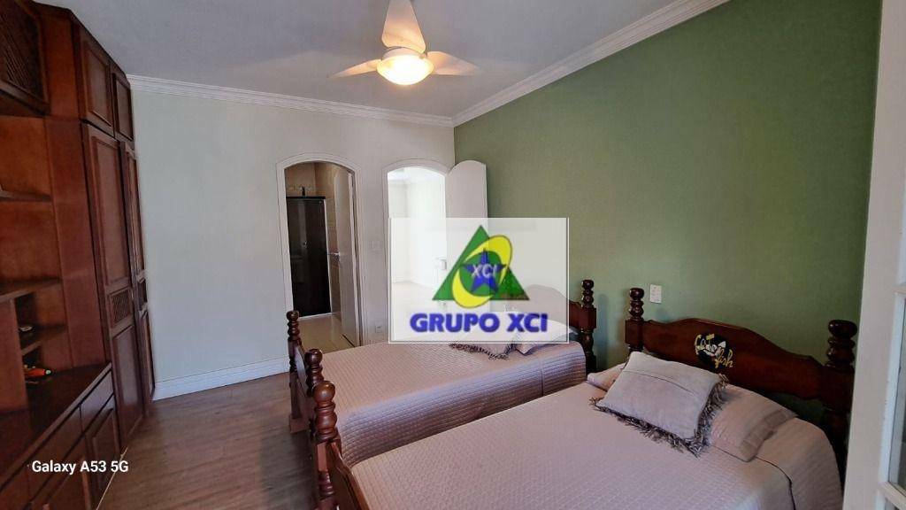 Casa para alugar com 4 quartos, 800m² - Foto 39