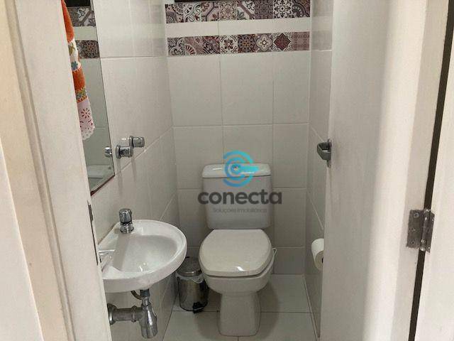 Apartamento à venda com 2 quartos, 70m² - Foto 17