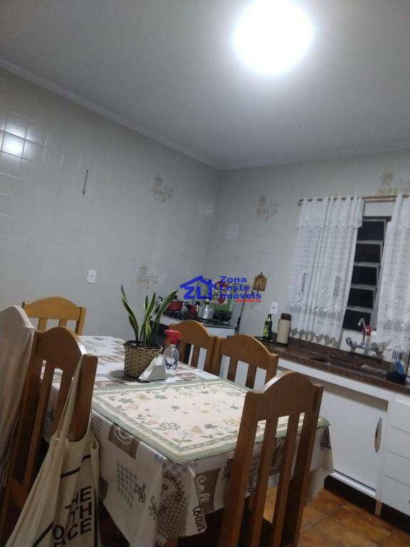 Sobrado à venda com 4 quartos, 150m² - Foto 5