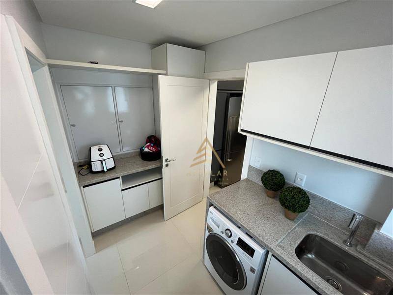 Apartamento à venda com 3 quartos, 179m² - Foto 13