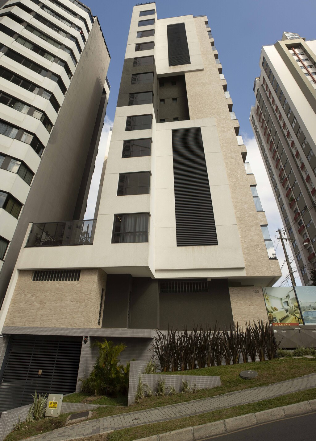 Apartamento à venda com 3 quartos, 1029m² - Foto 3