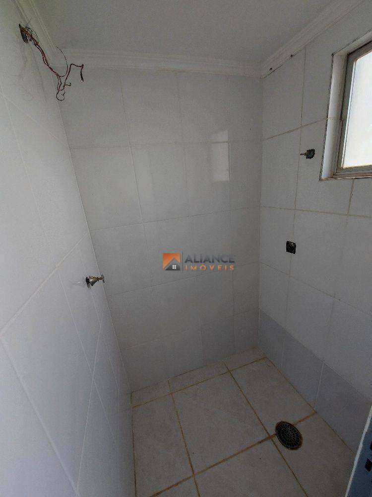 Apartamento para alugar com 2 quartos, 80m² - Foto 6