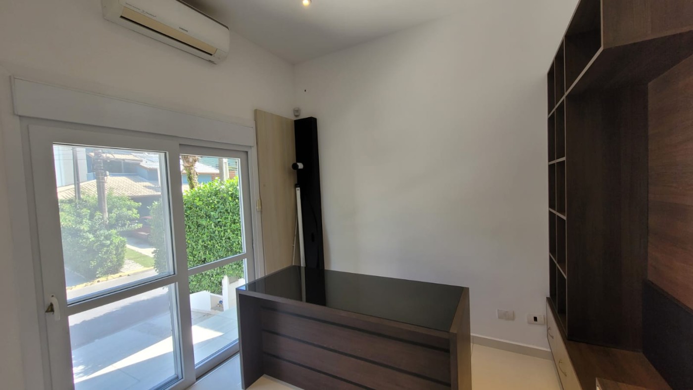 Casa à venda com 4 quartos, 300m² - Foto 5
