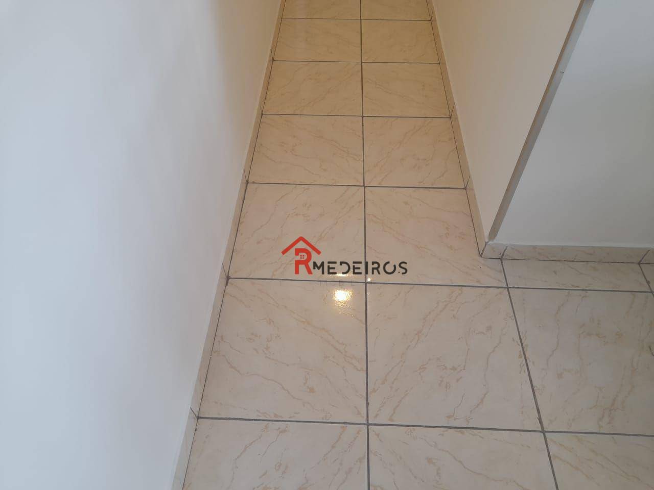 Apartamento à venda com 2 quartos, 70m² - Foto 18