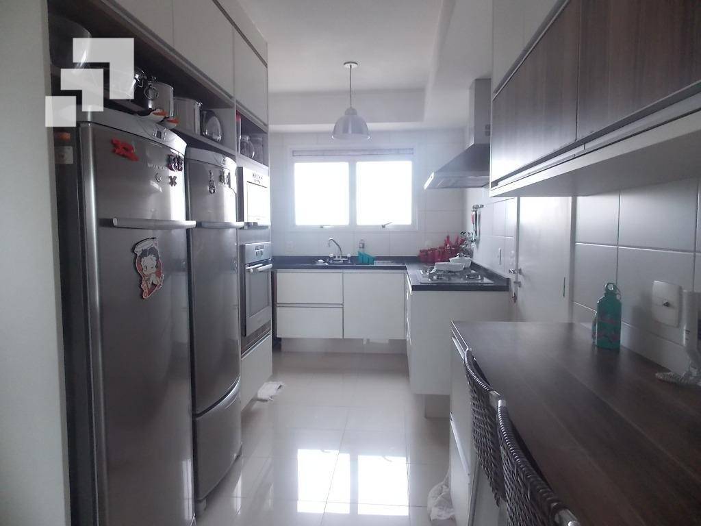 Apartamento à venda com 3 quartos, 187m² - Foto 8