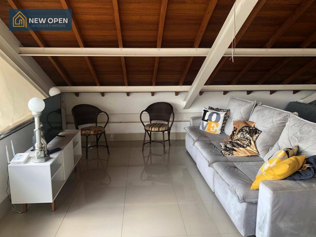 Casa à venda com 5 quartos, 246m² - Foto 17