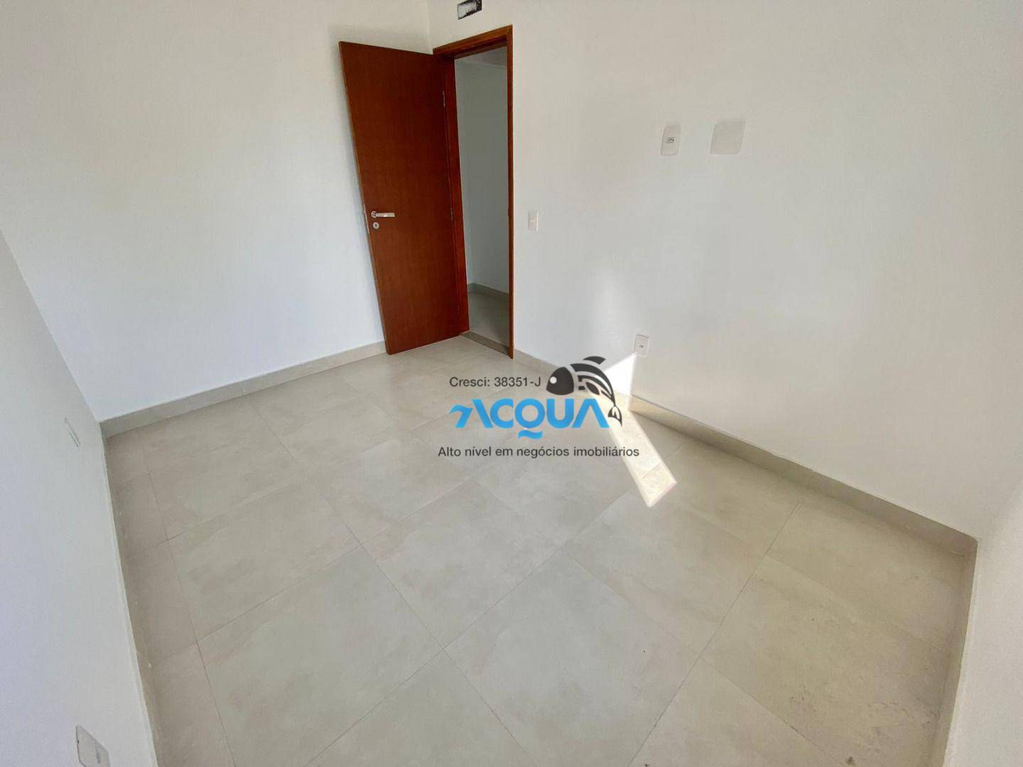 Apartamento à venda com 3 quartos, 110m² - Foto 9