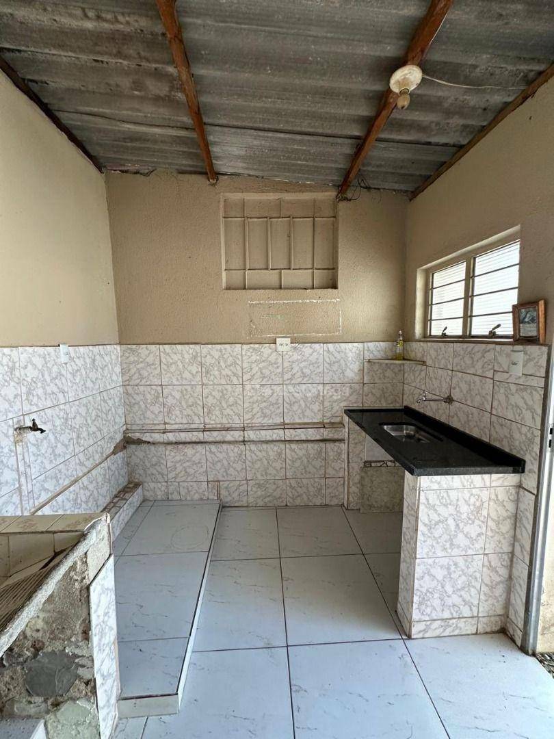 Casa à venda com 2 quartos, 133m² - Foto 14