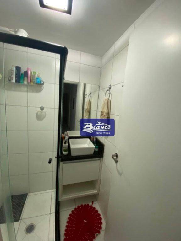 Apartamento à venda com 2 quartos, 50m² - Foto 18