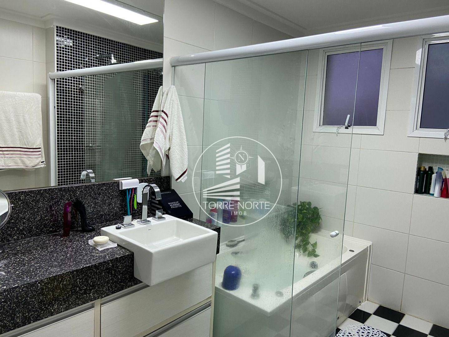 Apartamento à venda com 3 quartos, 260m² - Foto 15