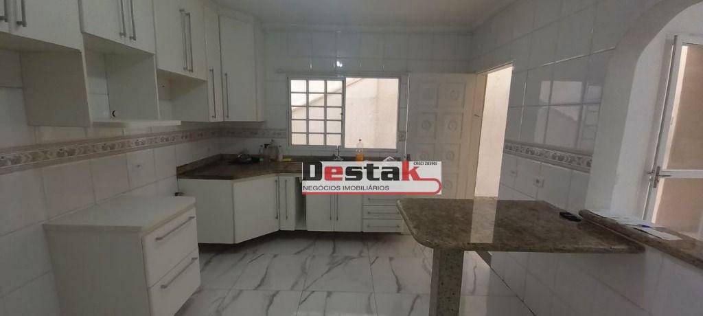 Sobrado à venda com 4 quartos, 180m² - Foto 26