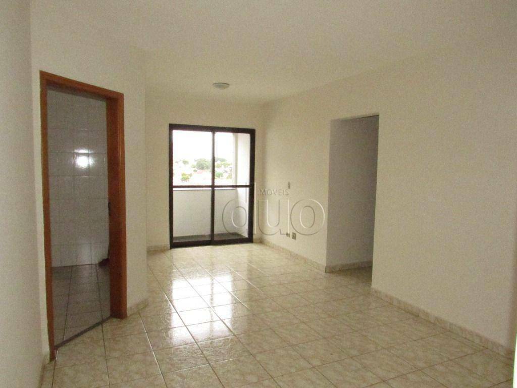 Apartamento à venda com 3 quartos, 73m² - Foto 2