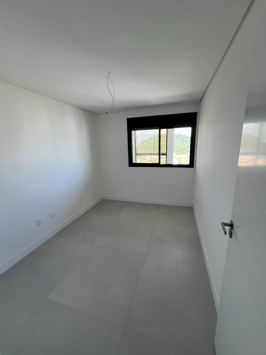 Apartamento à venda com 2 quartos, 95m² - Foto 19