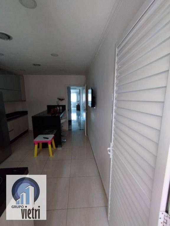 Sobrado à venda com 3 quartos, 200m² - Foto 45