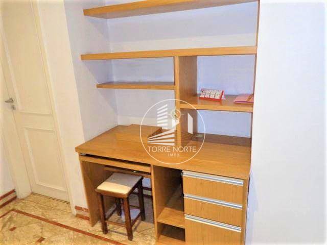 Apartamento à venda com 3 quartos, 145m² - Foto 35