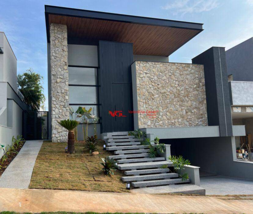 Casa de Condomínio à venda com 3 quartos, 305m² - Foto 2