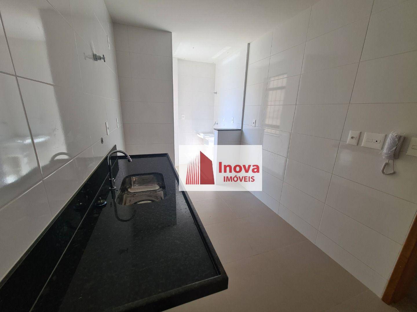 Apartamento à venda com 2 quartos, 75m² - Foto 17