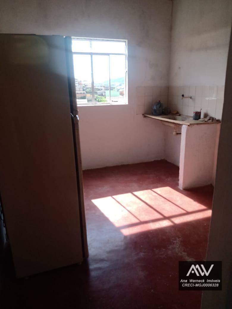 Casa à venda com 5 quartos, 200m² - Foto 14