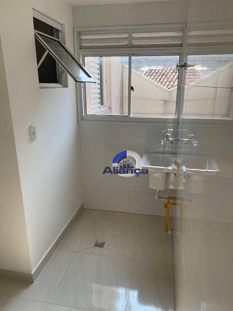 Apartamento para alugar com 2 quartos, 35m² - Foto 3