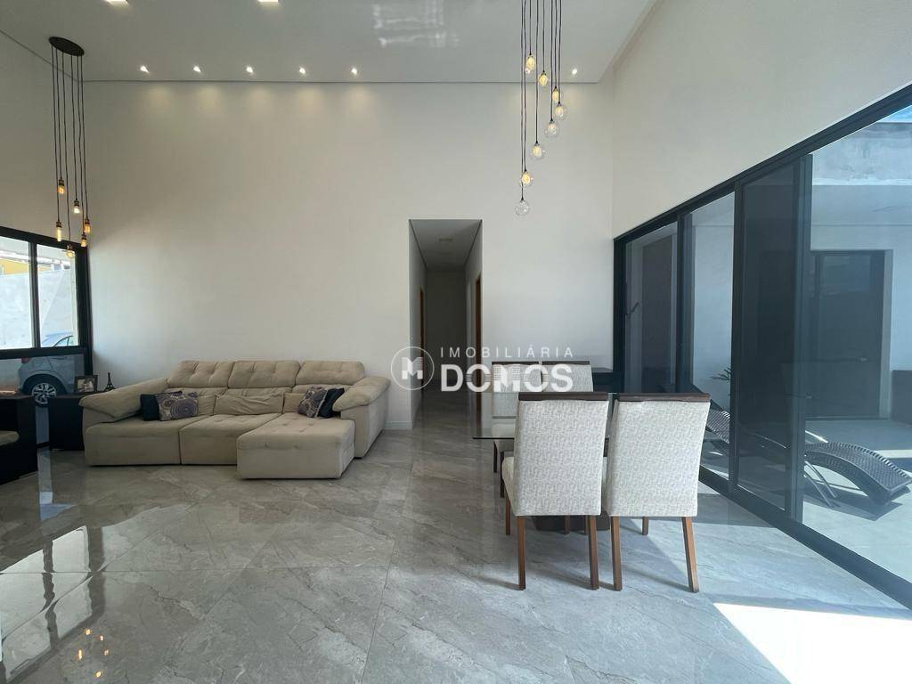 Casa à venda com 3 quartos, 256m² - Foto 7