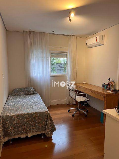 Apartamento à venda com 4 quartos, 238m² - Foto 14