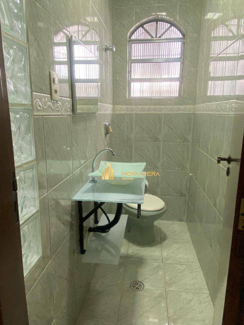 Sobrado à venda com 4 quartos, 256m² - Foto 11