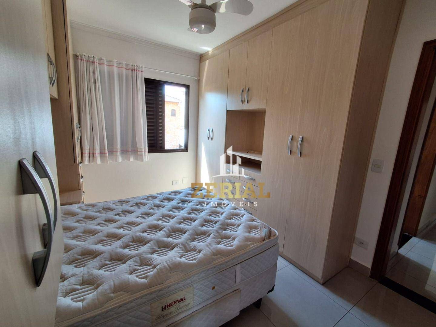 Apartamento para alugar com 2 quartos, 70m² - Foto 11