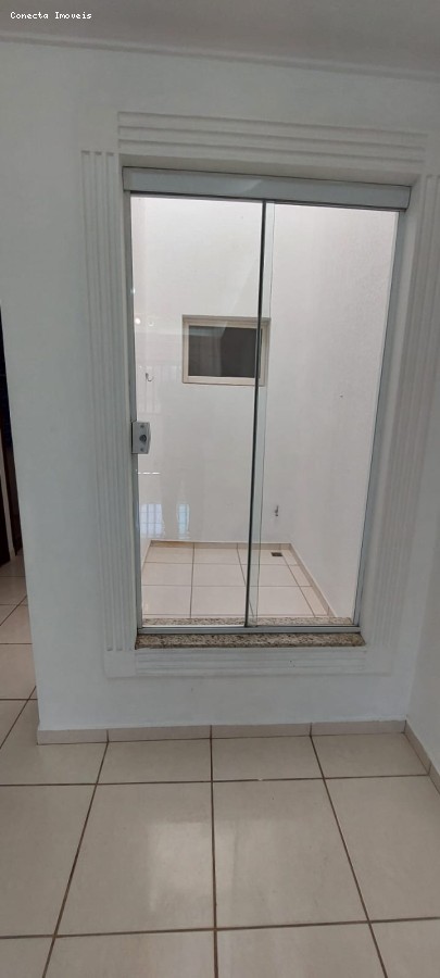Casa à venda com 3 quartos, 202m² - Foto 27