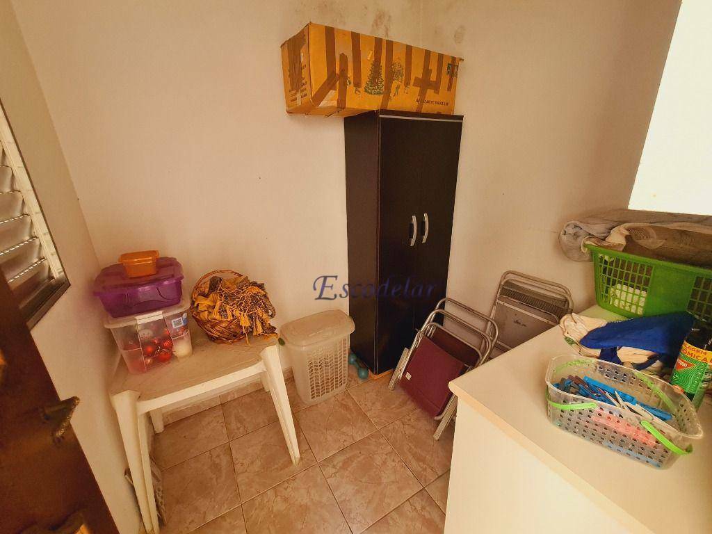 Sobrado à venda com 3 quartos, 210m² - Foto 11