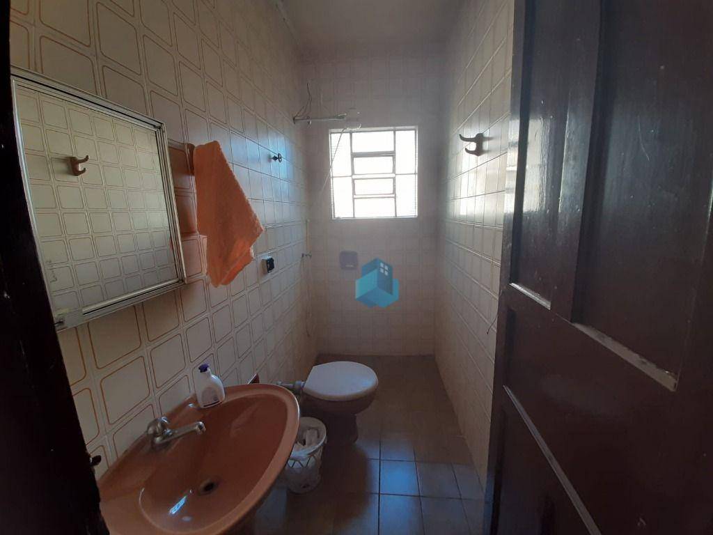 Casa à venda com 3 quartos, 197m² - Foto 17