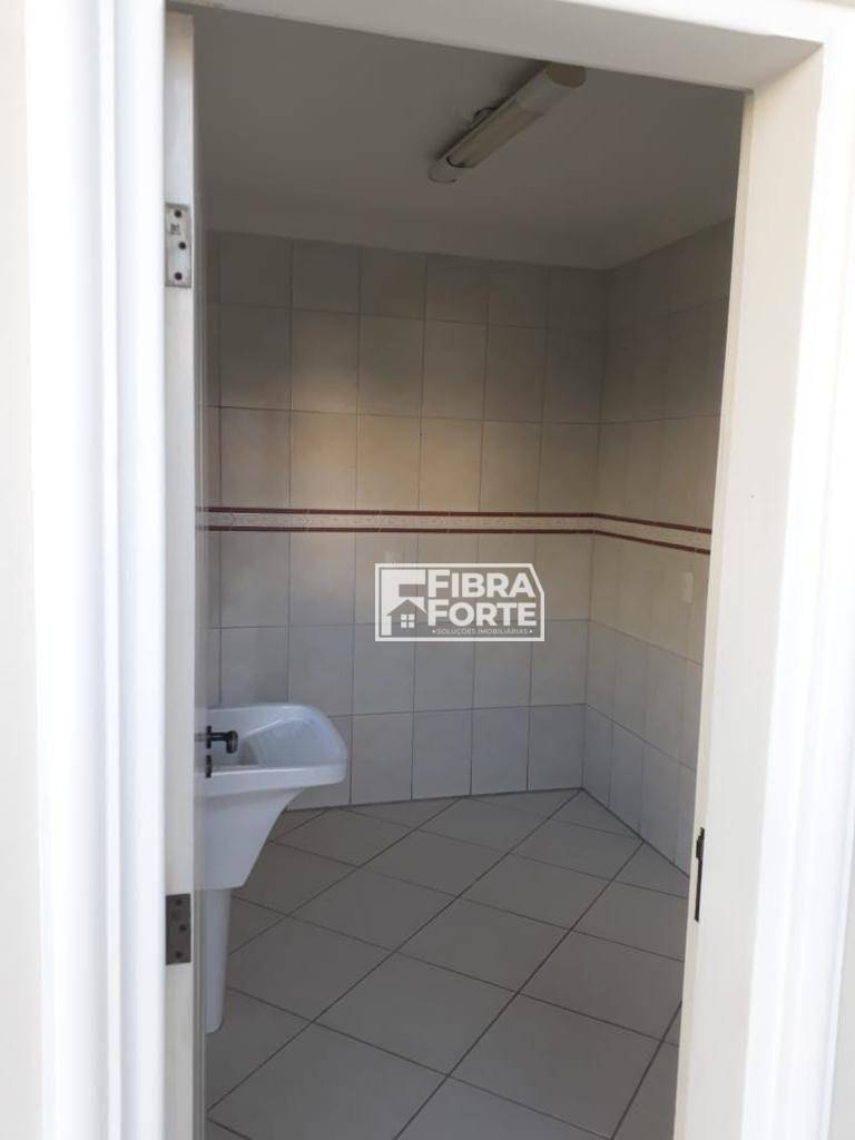 Casa de Condomínio à venda com 3 quartos, 212m² - Foto 15