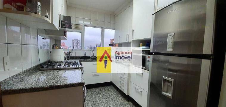 Apartamento à venda com 3 quartos, 124m² - Foto 7