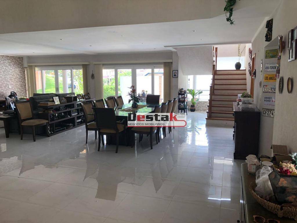 Sobrado à venda com 3 quartos, 460m² - Foto 1