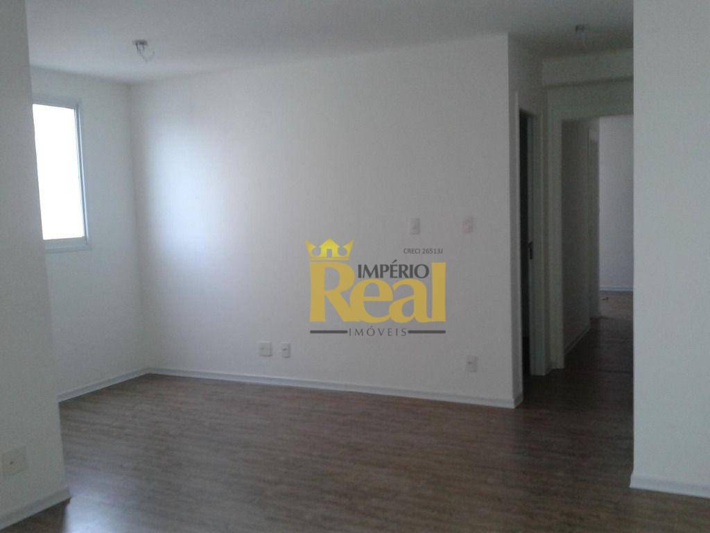 Apartamento à venda com 3 quartos, 70m² - Foto 4